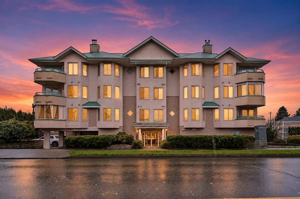 Photo of 46000 First Avenue #204, Chilliwack, BC V2P 1W1 (MLS # R3144661)