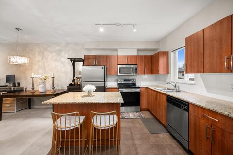 1661 Fraser Avenue 508 Port Coquitlam BC V3B 0B6