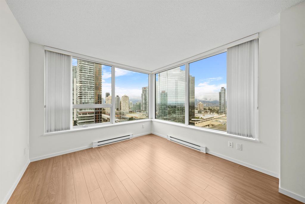 listing image 1107463260986821190