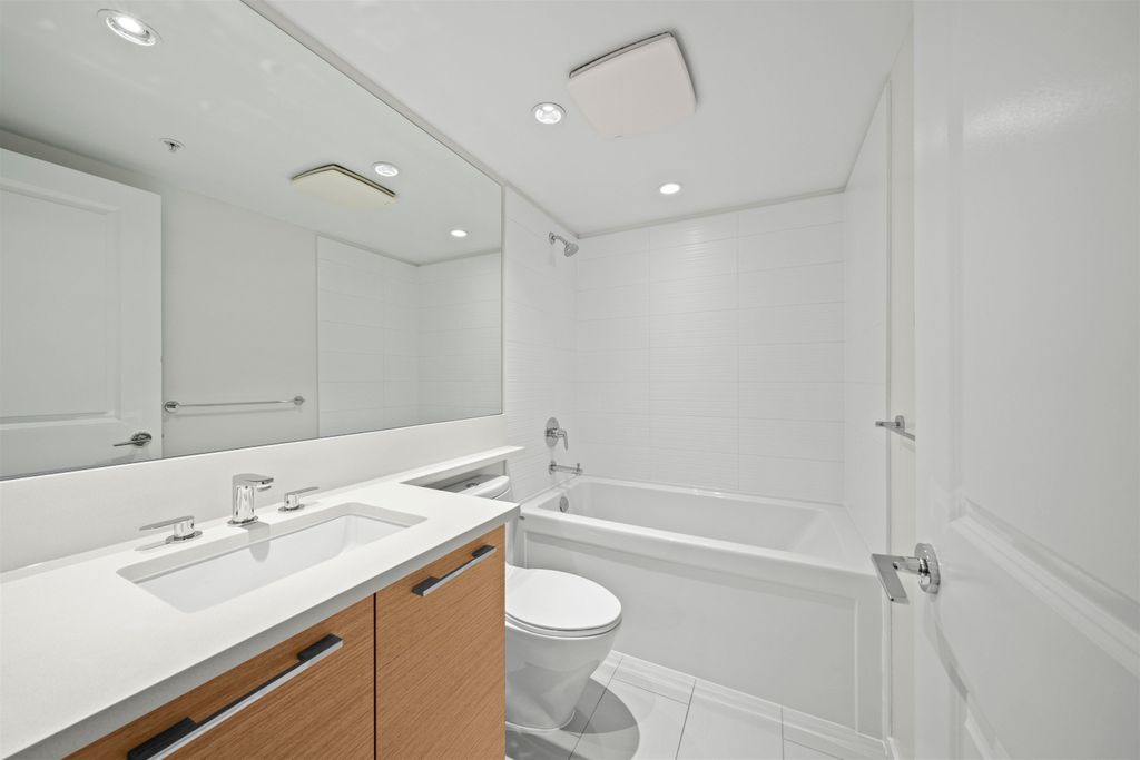 listing image 1104821310502107448