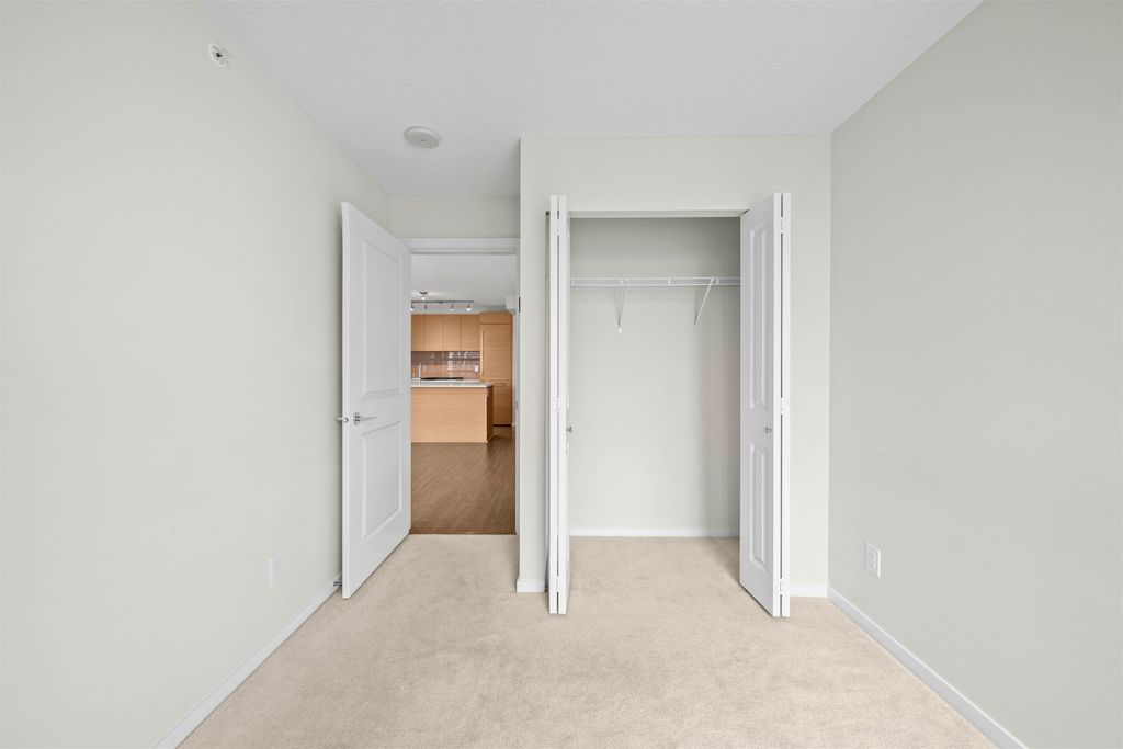 listing image 1103548751347818291