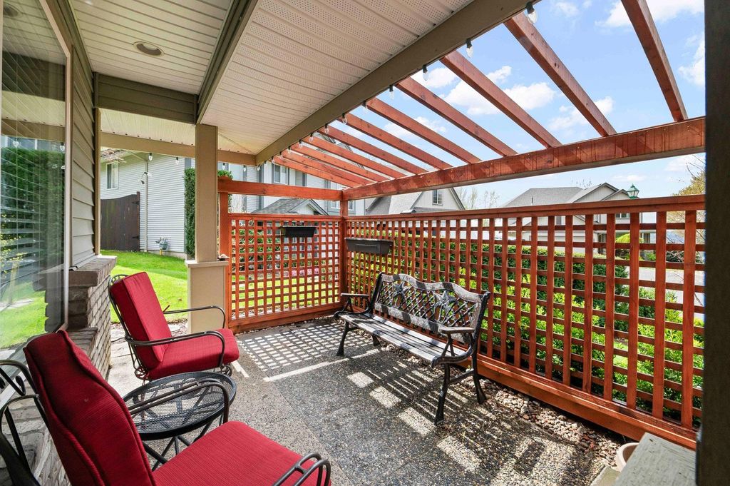 Photo of 35622 Terravista Place, Abbotsford, BC V3G 2Y2 (MLS # R3112145)