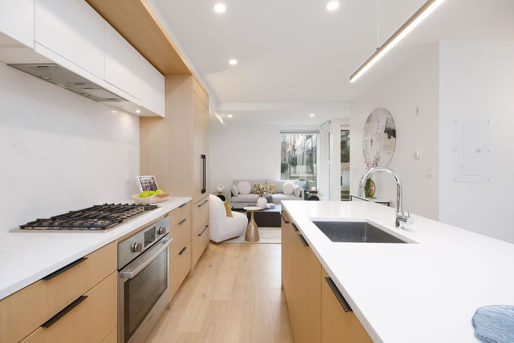 listing image 1104743266376134334