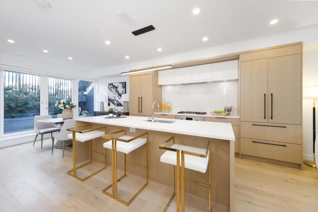 listing image 1109246370243952291