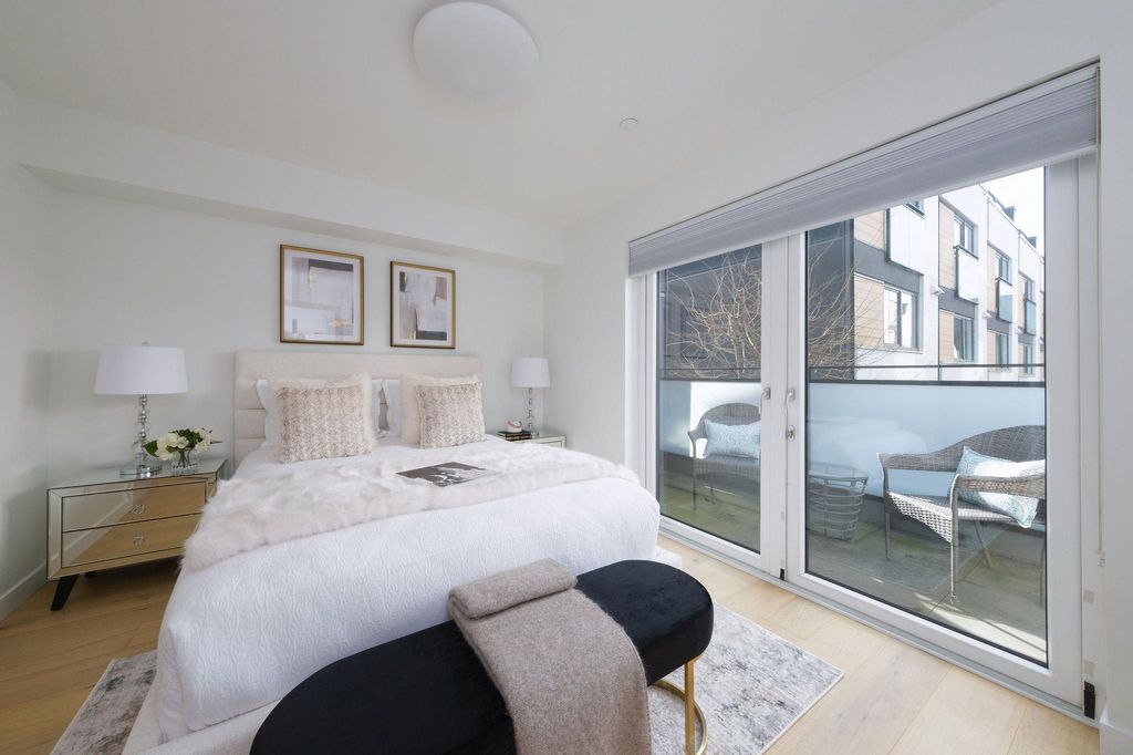 listing image 1109528296065576813