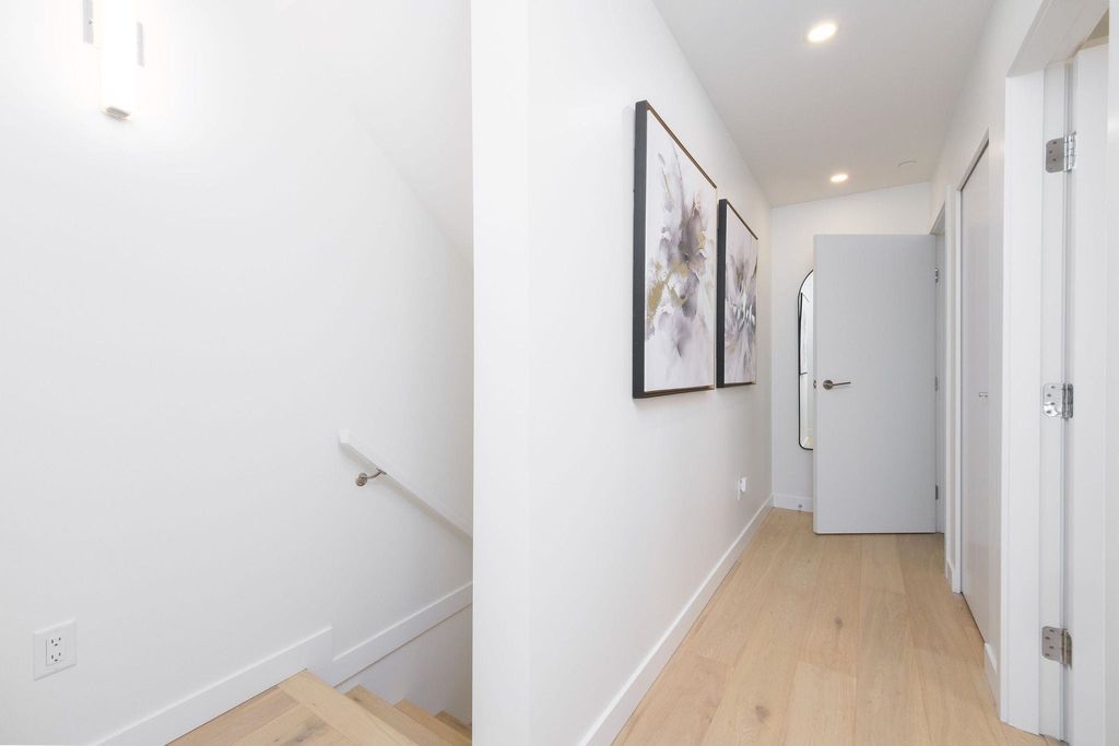 listing image 1105823136880073823