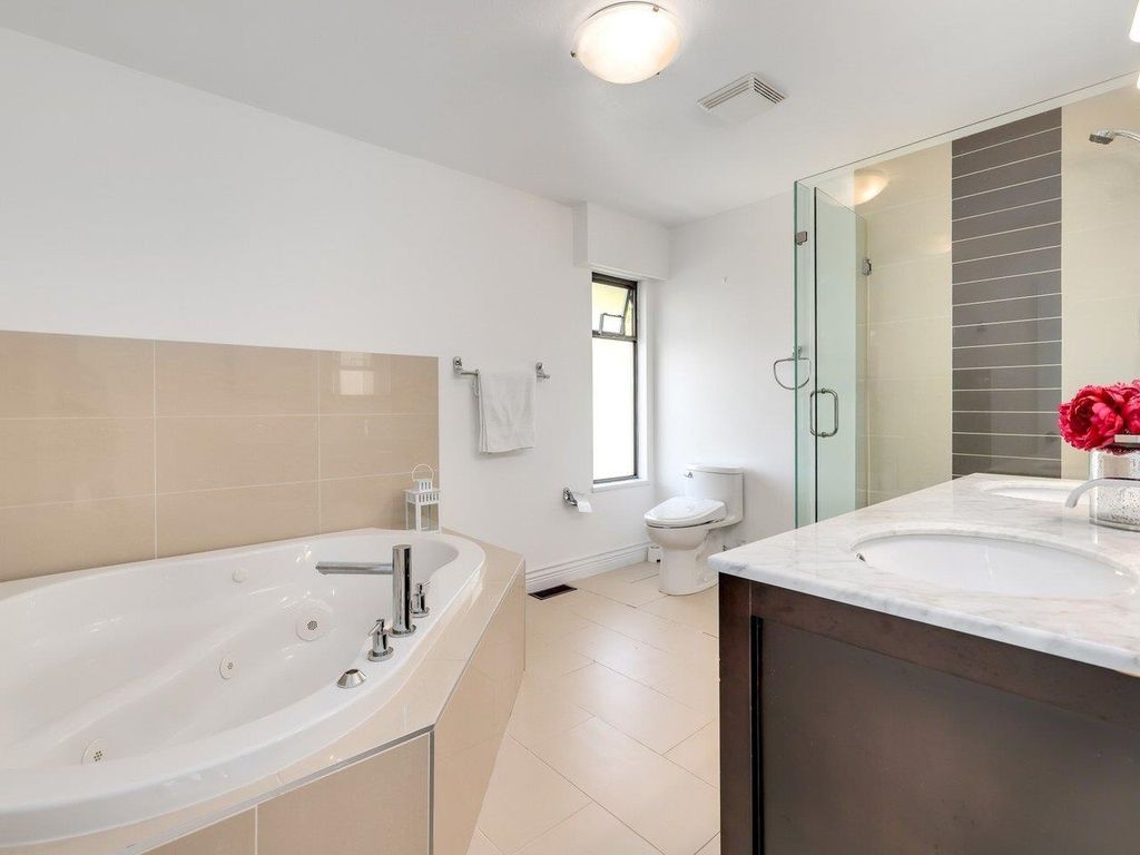 listing image 1102932883801895670