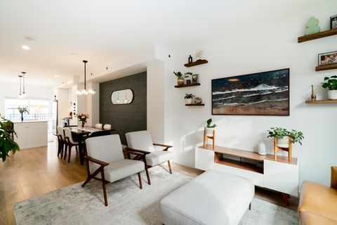 2834 Hope Street Port Moody BC V3H 0L6