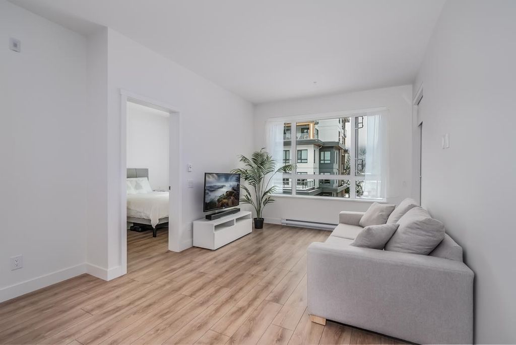 listing image 1101954614510133127