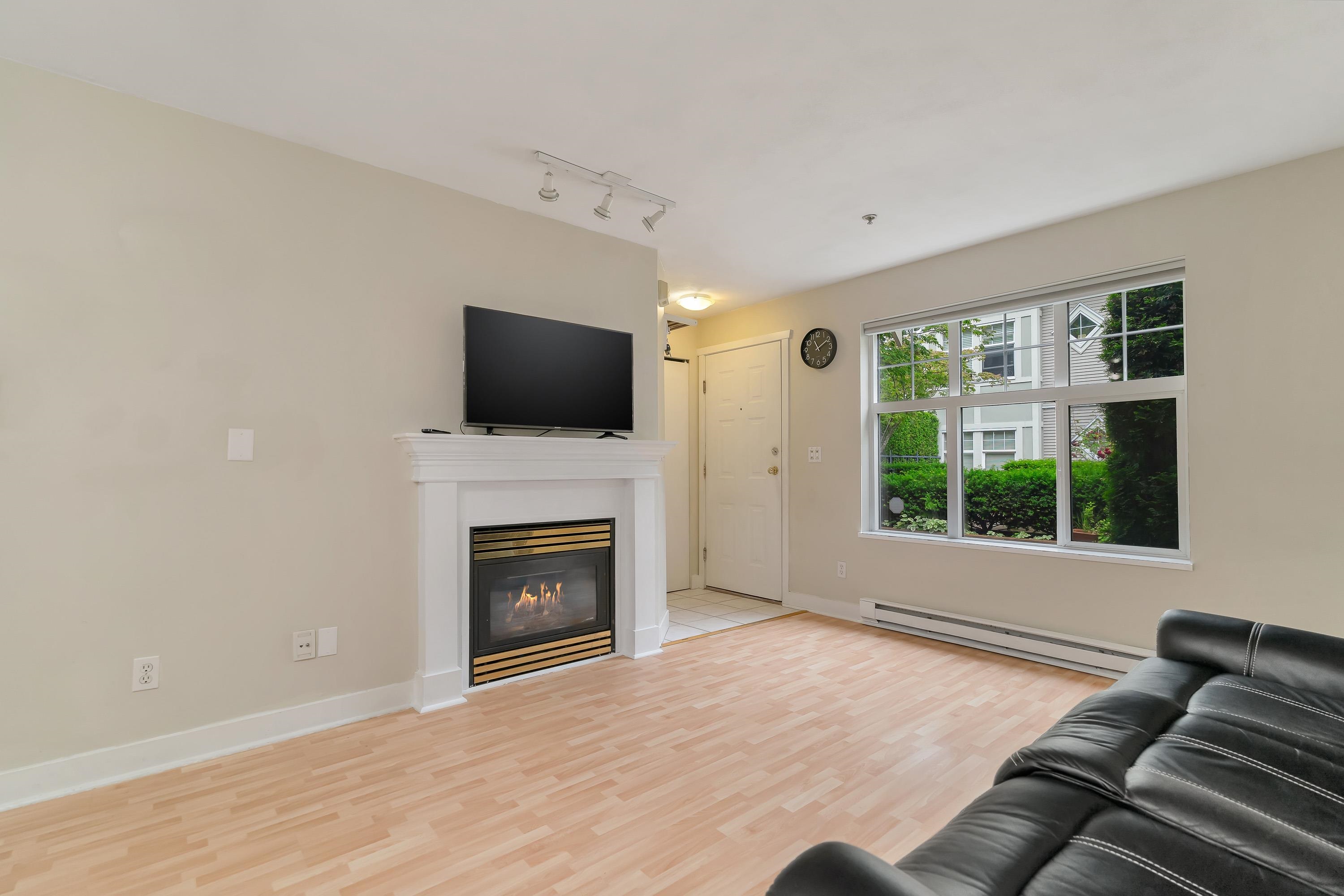 7071 Edmonds Street 16