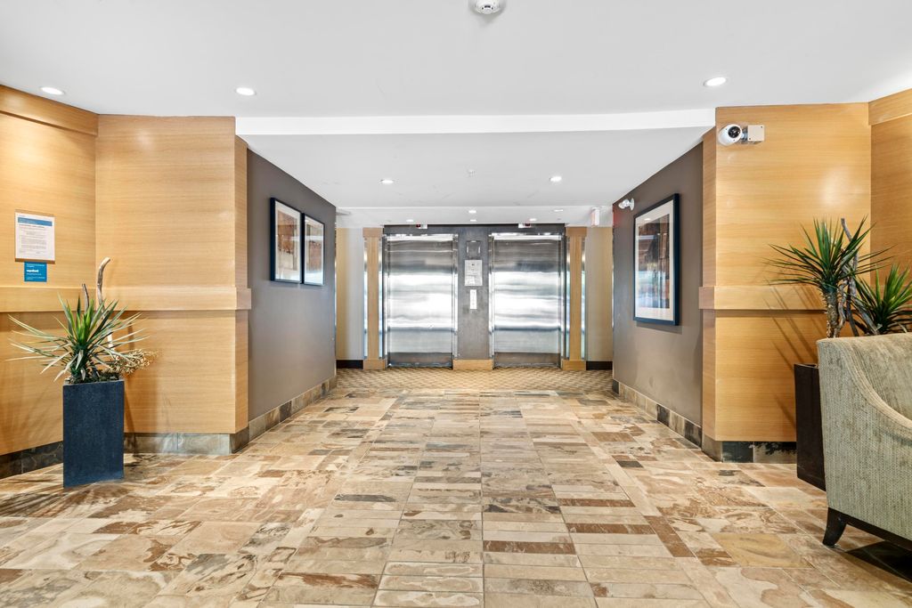 listing image 1107257528502450045