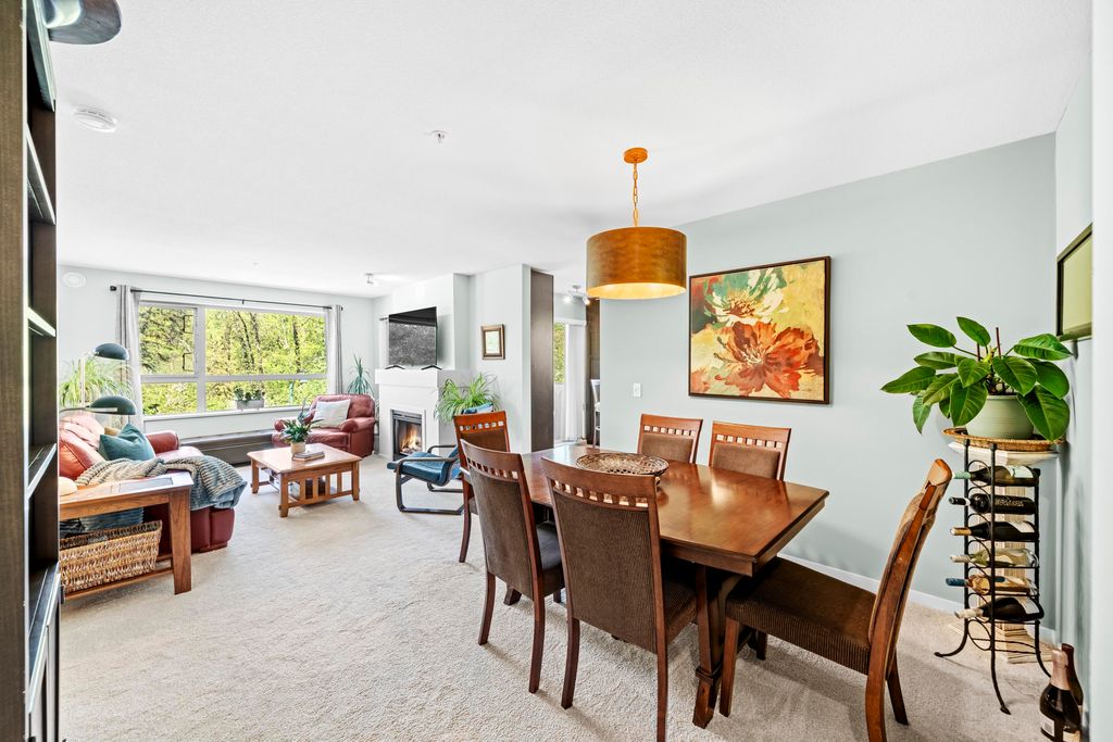 listing image 1101108042452054096