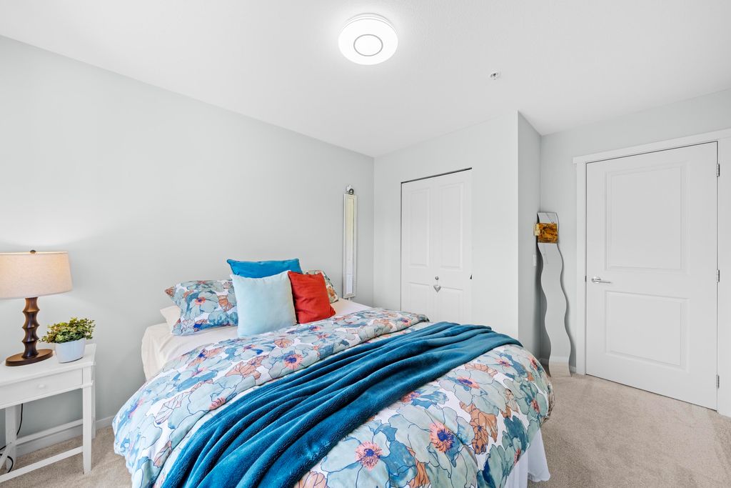 listing image 1103772266727220086