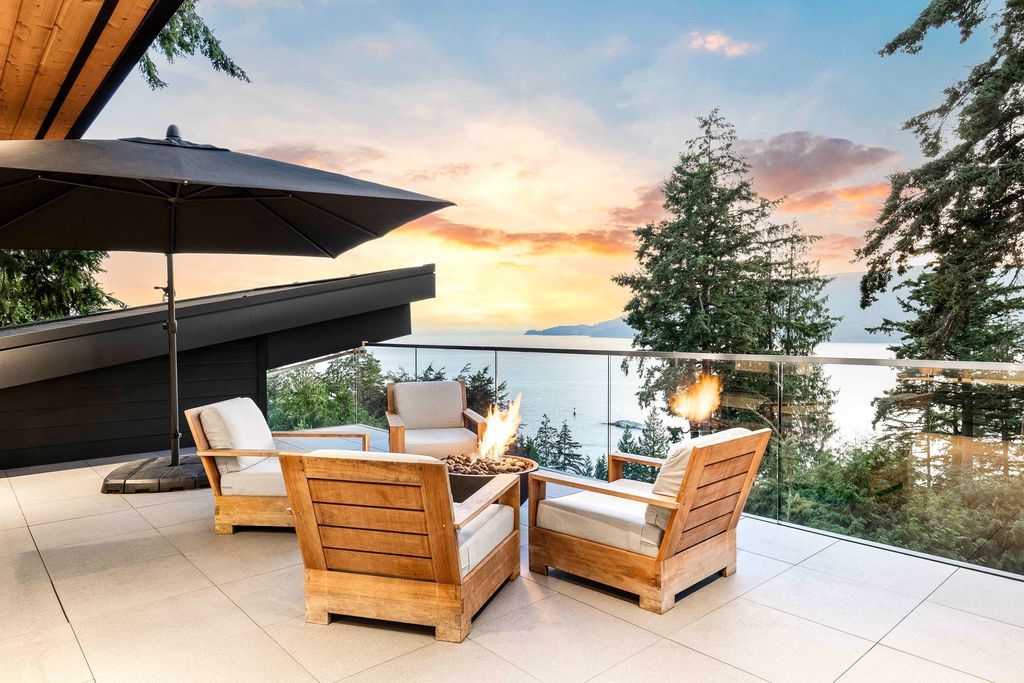 listing image 1102972806163381850