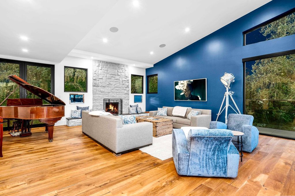 listing image 1109904272007896472