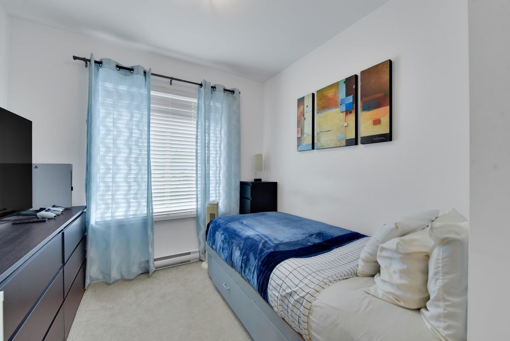 listing image 1109566107804217159