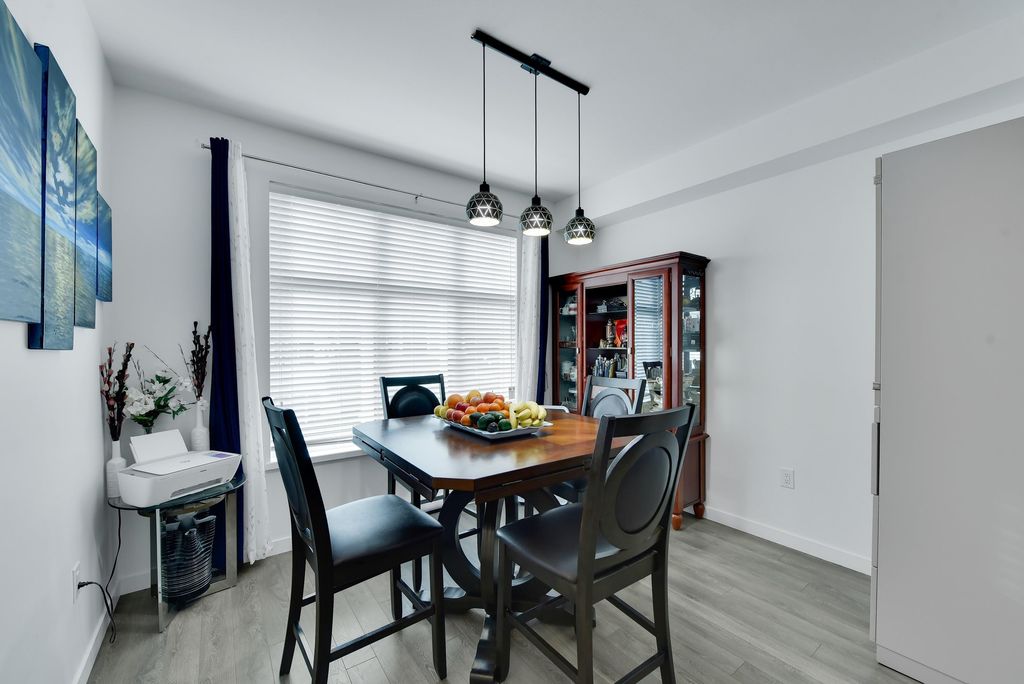 listing image 1101891467592191223