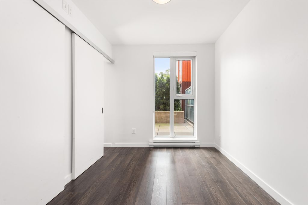 listing image 1100588206853163127