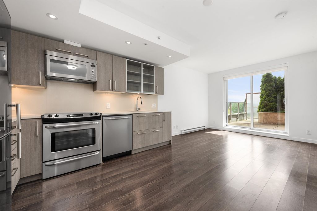 listing image 1105284985561098177