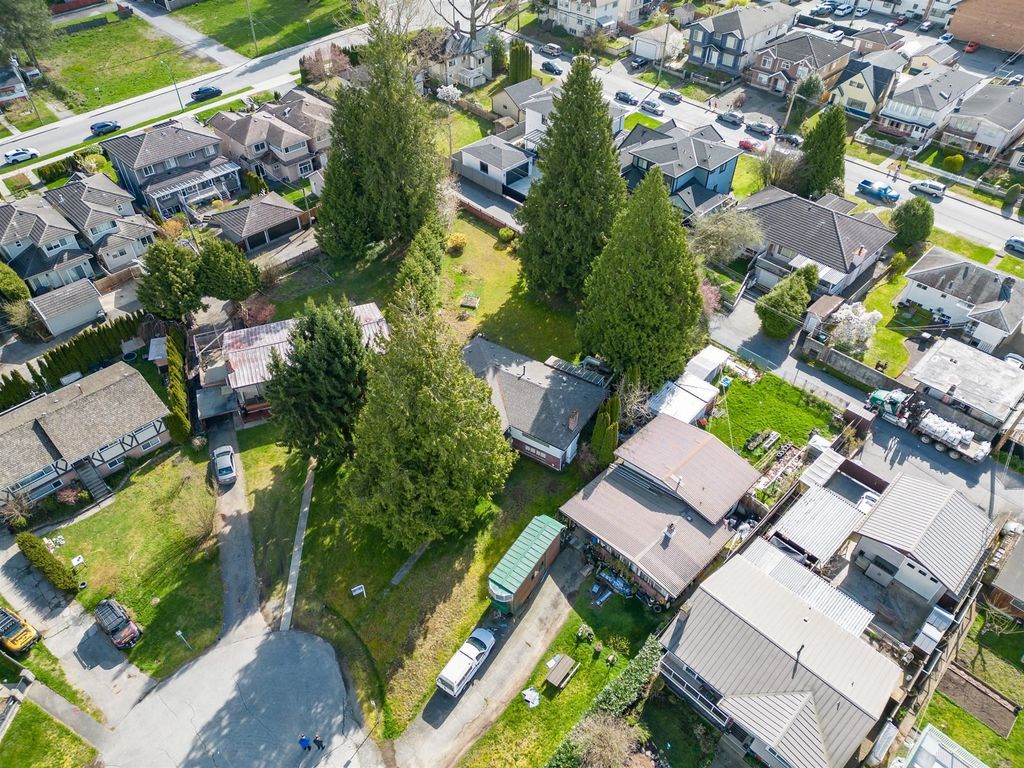 listing image 1100888014677929208