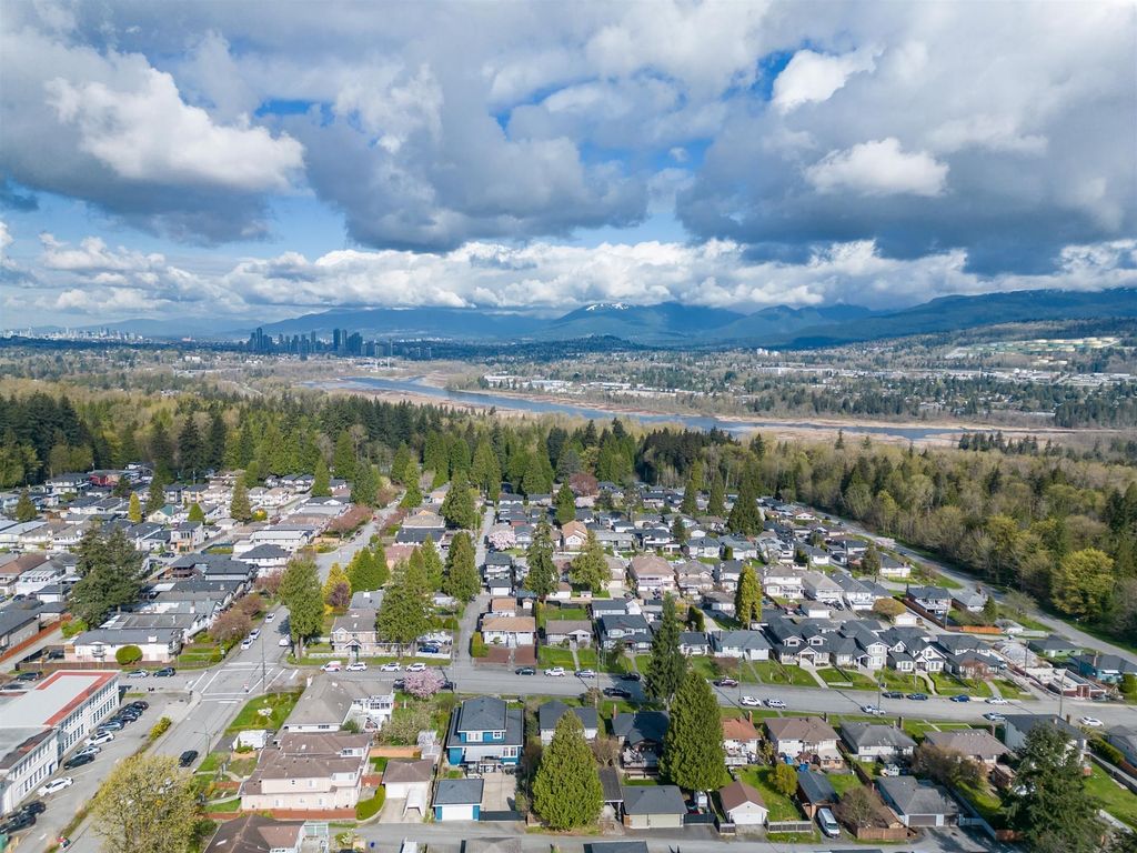 listing image 1107946474321159065