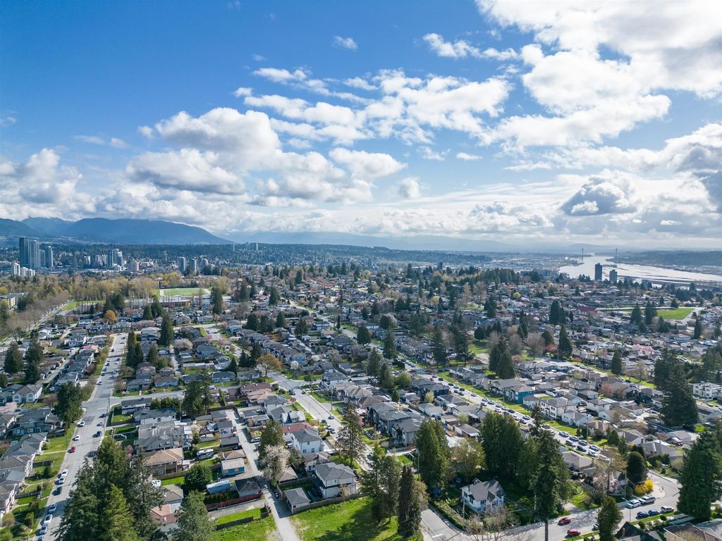 listing image 1105679376925668938