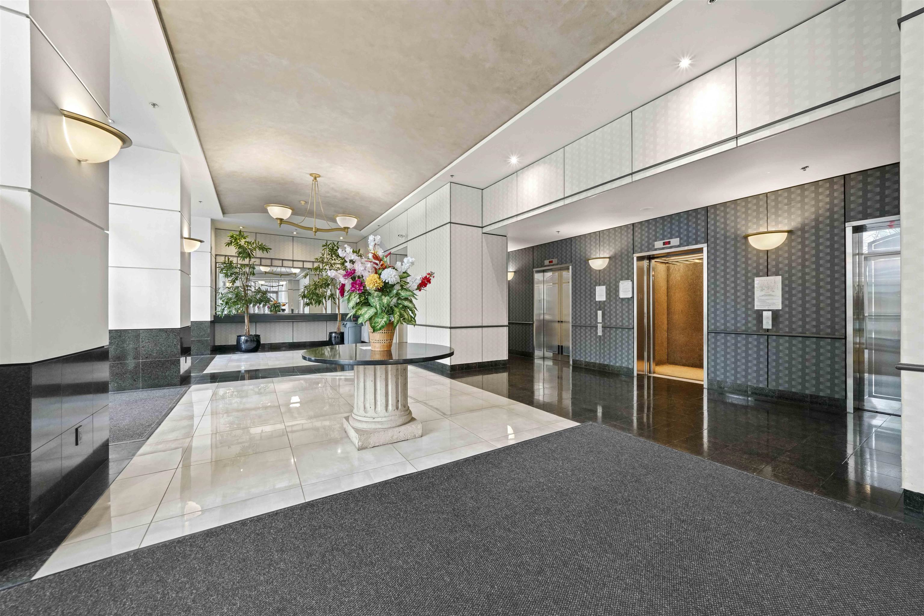 438 Seymour Street 1709