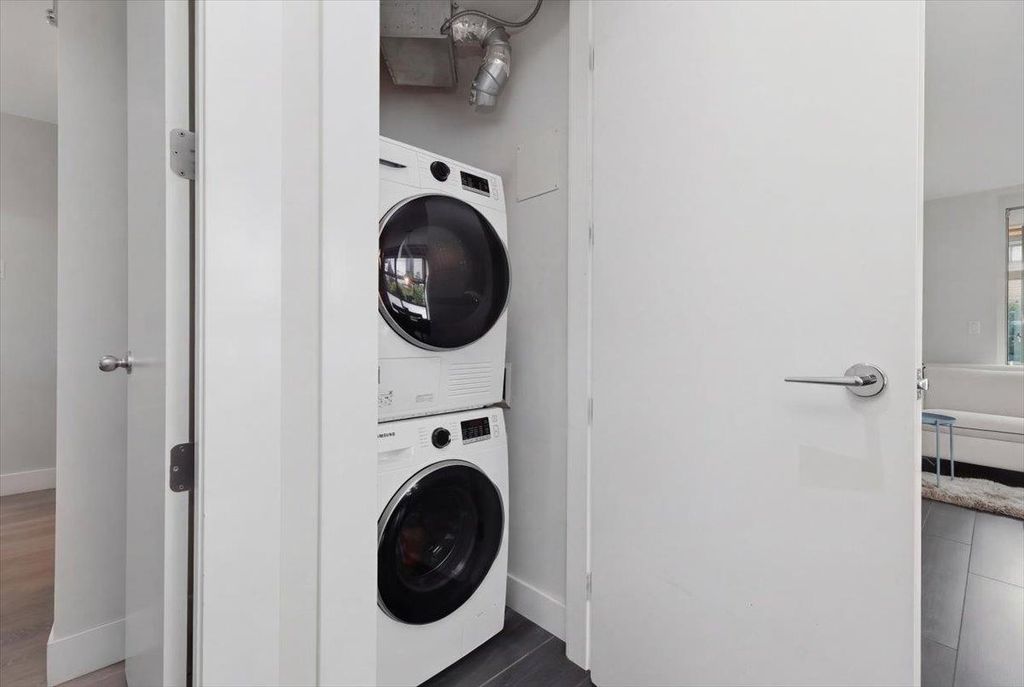 listing image 1108499422215842866