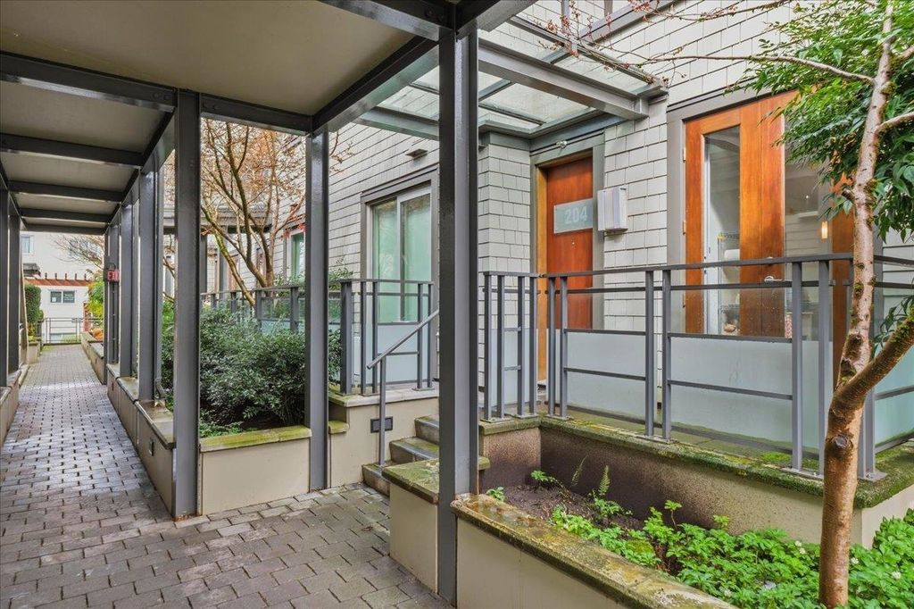 listing image 1103081631658895049