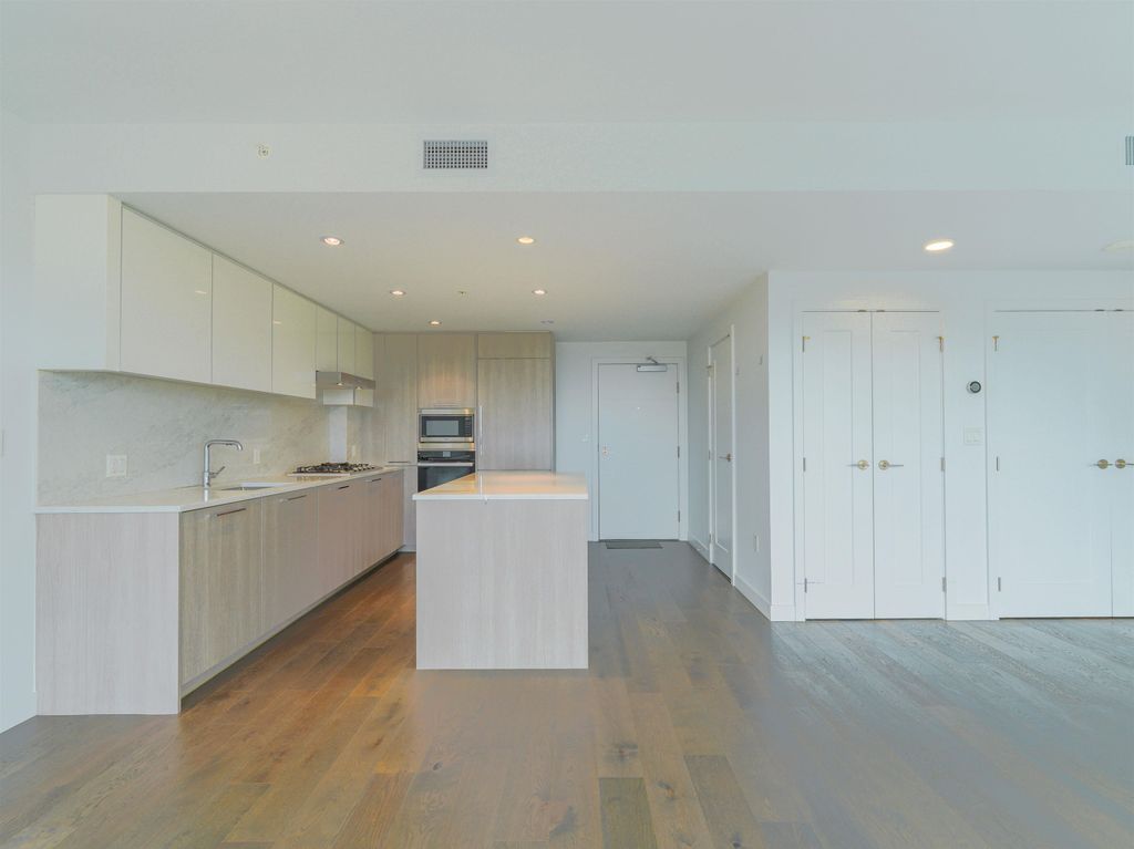 listing image 1108873975773809757
