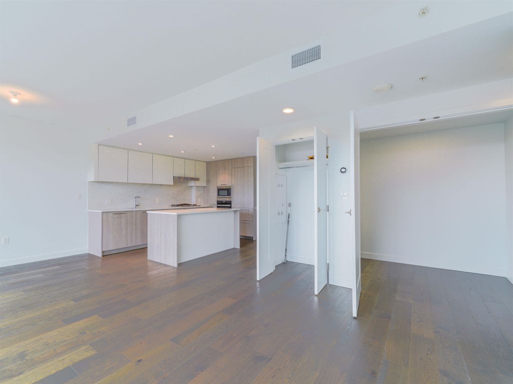 listing image 1107746491027104835