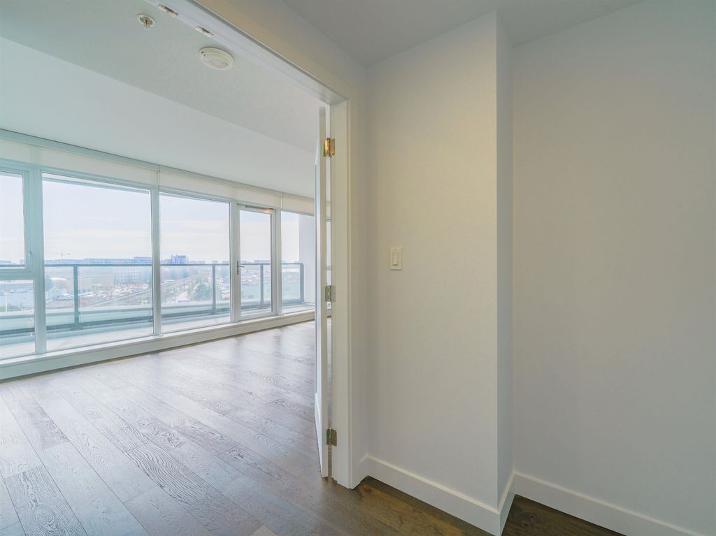 listing image 1106603544746455384