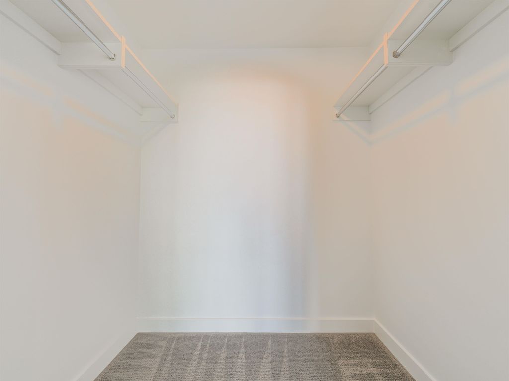 listing image 1108397471019063442