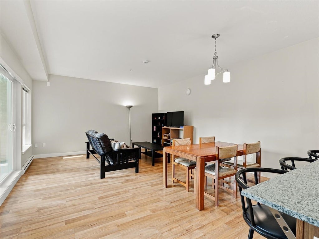 224-9655 KING GEORGE BOULEVARD, SURREY, BC V3T 0C7 - Image 3719921929.jpeg?d=l