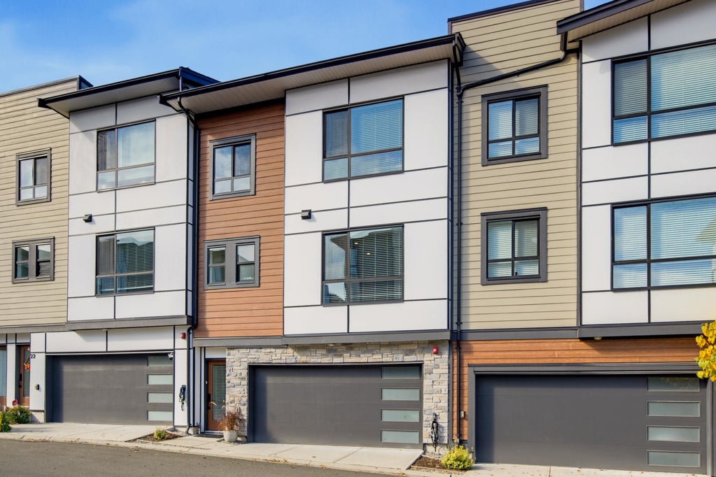 Photo of 20150 81 Avenue #21, Langley, BC V2Y 3L8 (MLS # R3172247)