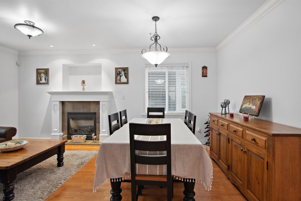 listing image 1109613098931483364