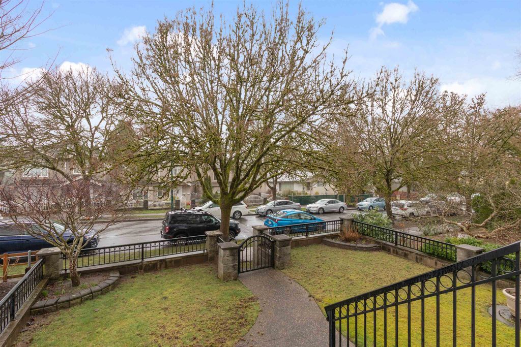 listing image 1102173427285020065