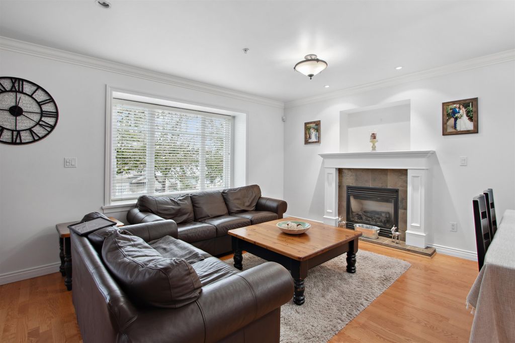 listing image 1100266133781565151