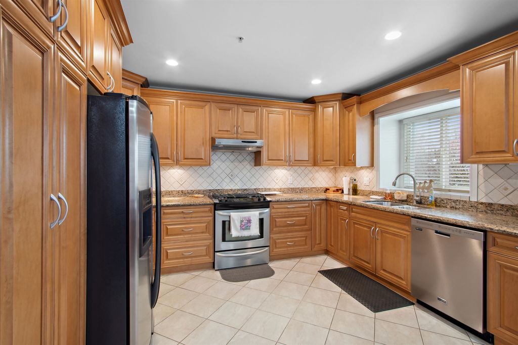 listing image 1100311307344540661