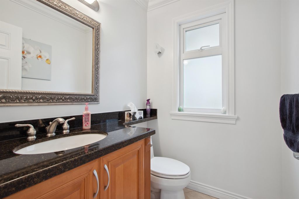 listing image 1106309645929324494
