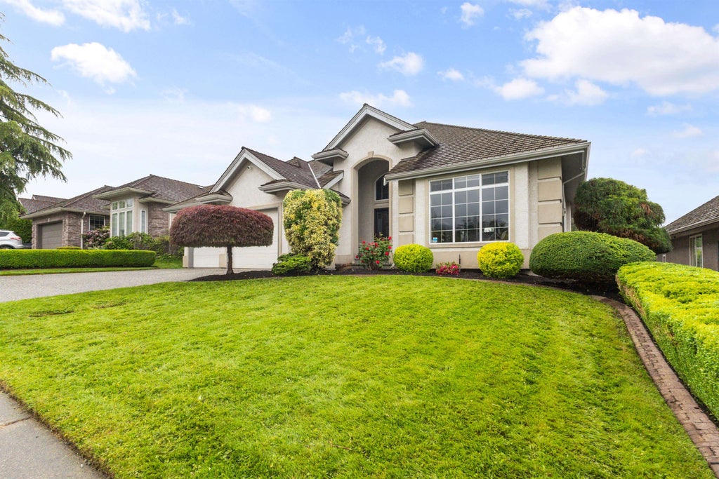 Photo of 3855 Latimer Street, Abbotsford, BC V2S 7K6 (MLS # R3128456)