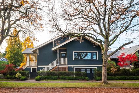 305 W 16th Avenue Vancouver BC V5Y 1Z1