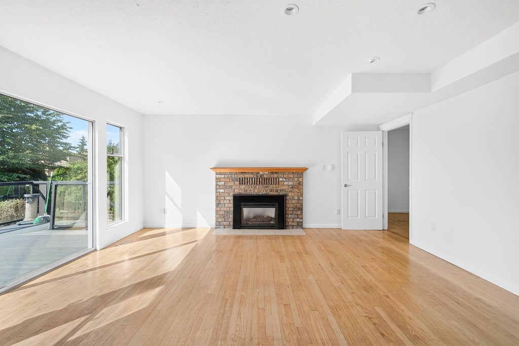 Photo of 16290 78a Avenue, Surrey, BC V4N 0M8 (MLS # R3161592)