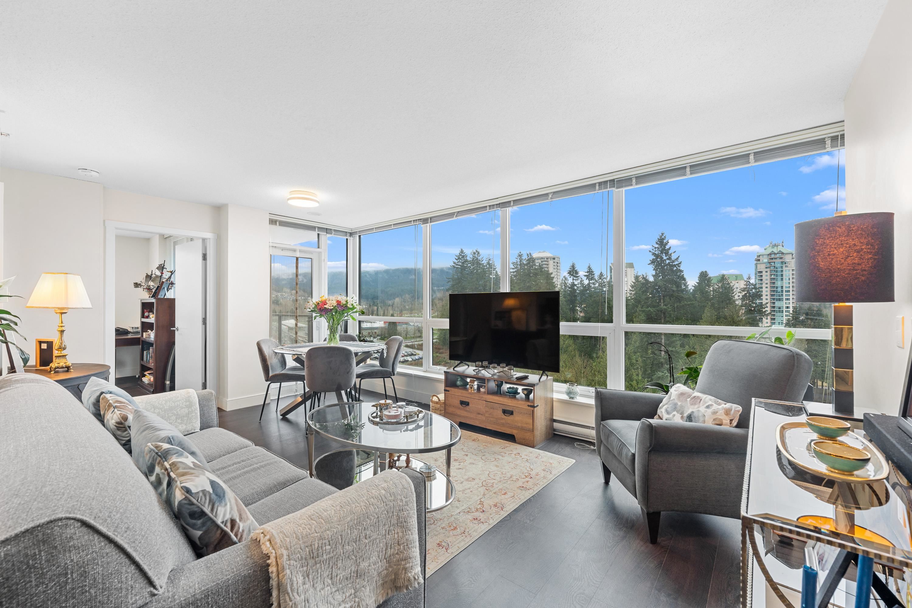 3007 Glen Drive 1102