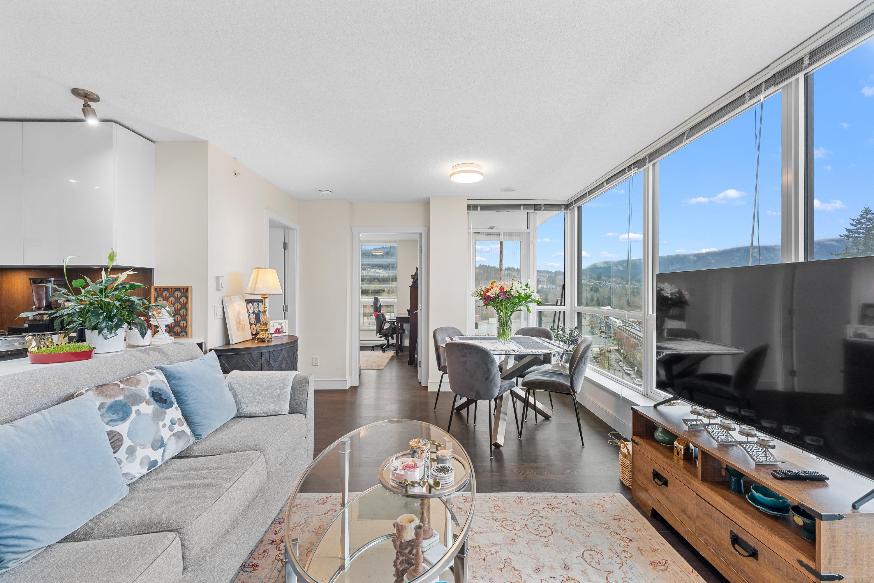 3007 Glen Drive 1102