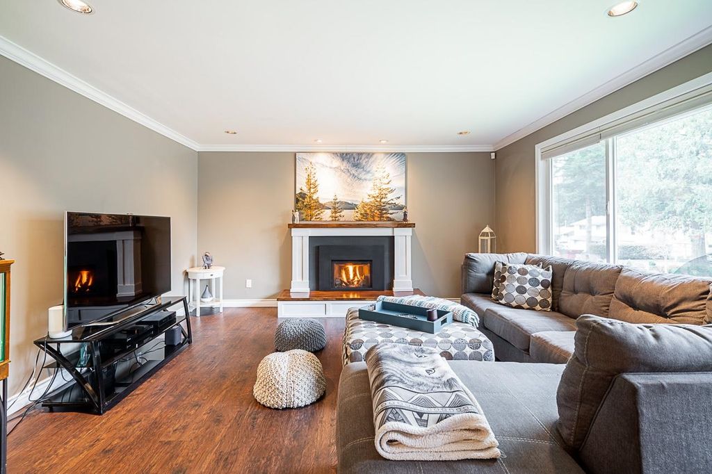 listing image 1105153686663647096