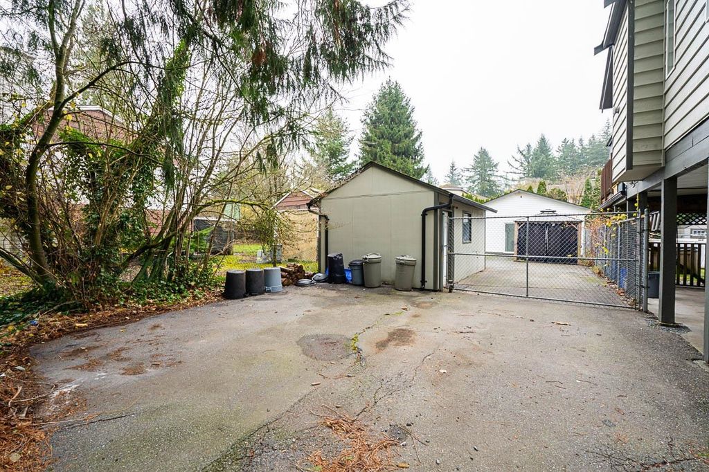 listing image 1106961142335845957