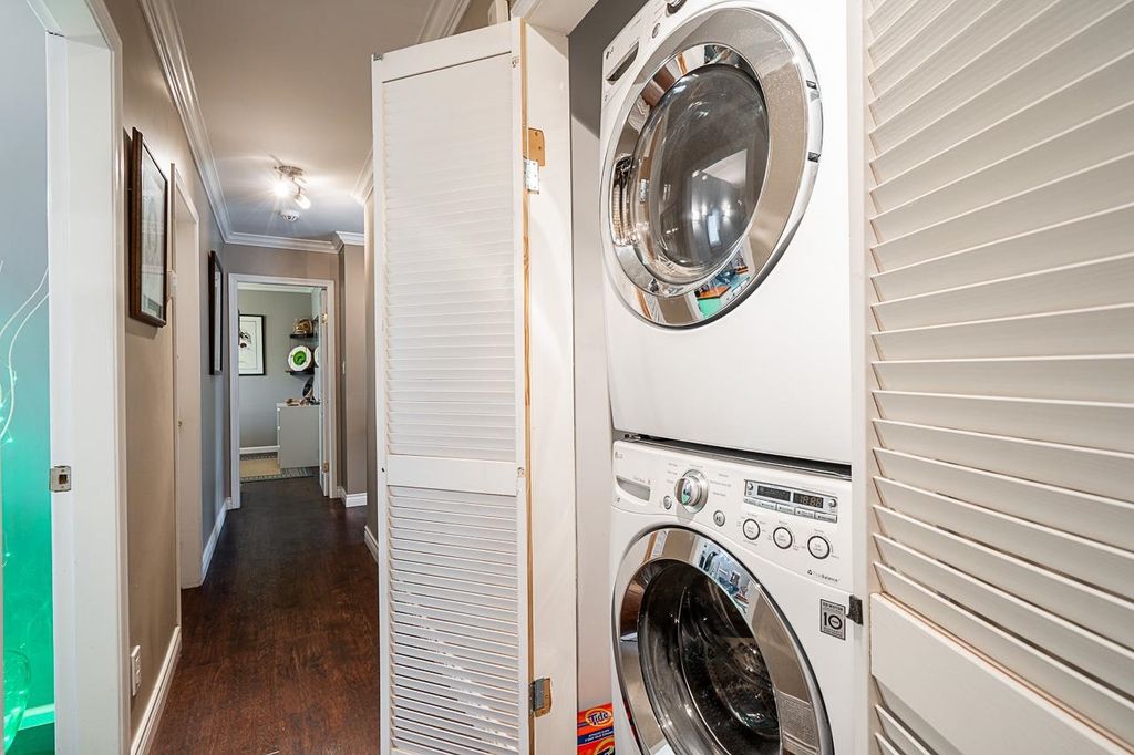 listing image 1102445541139608235