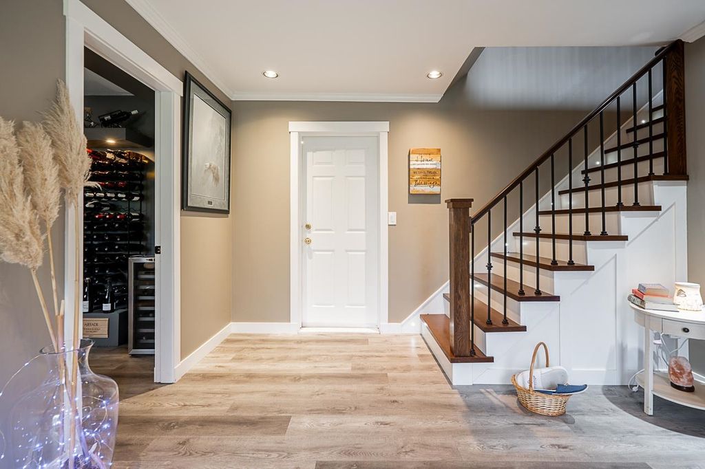 listing image 1103420054011641286