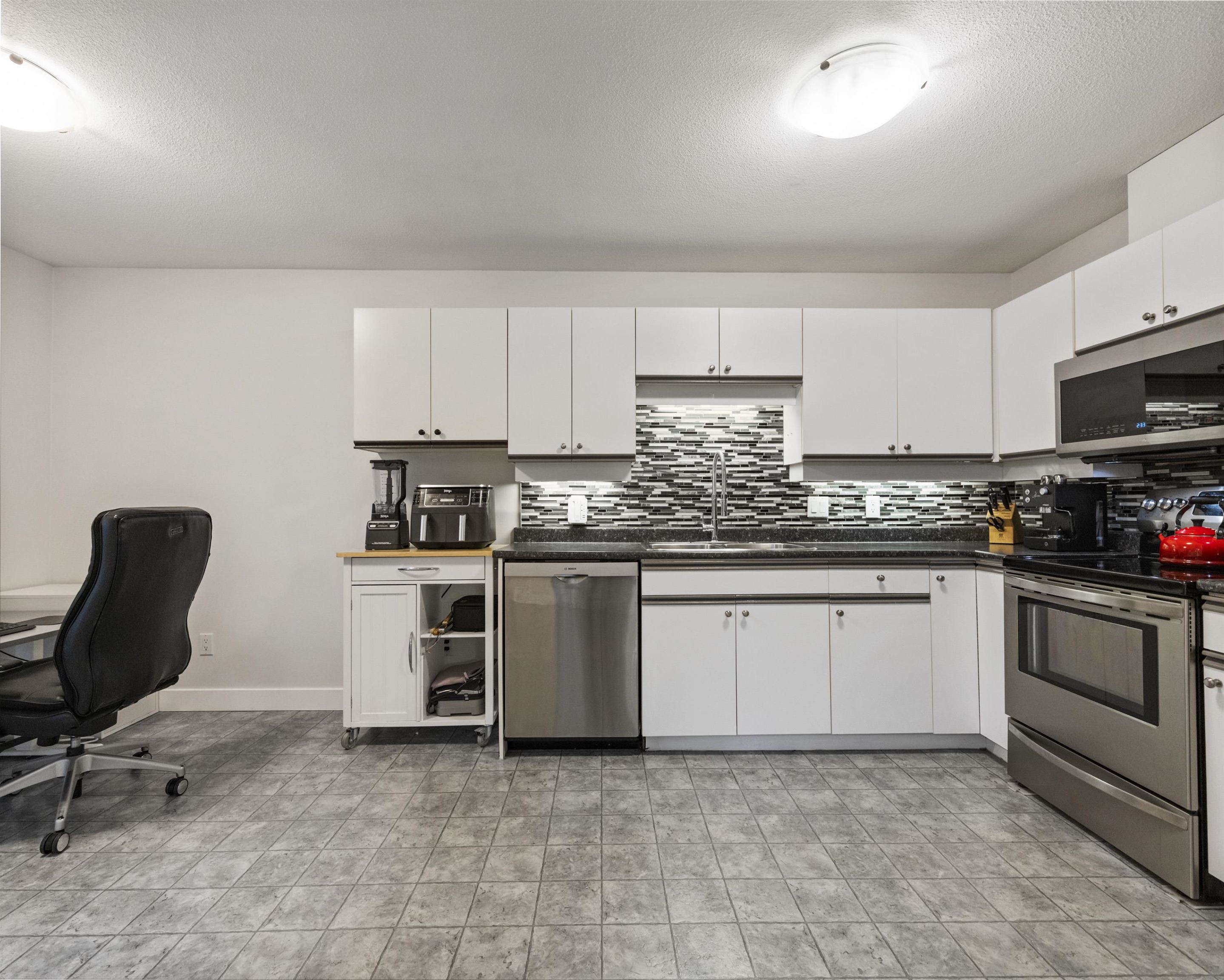 1215 Lansdowne Drive 227